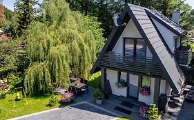 Domek nad Szumiącym Potokiem